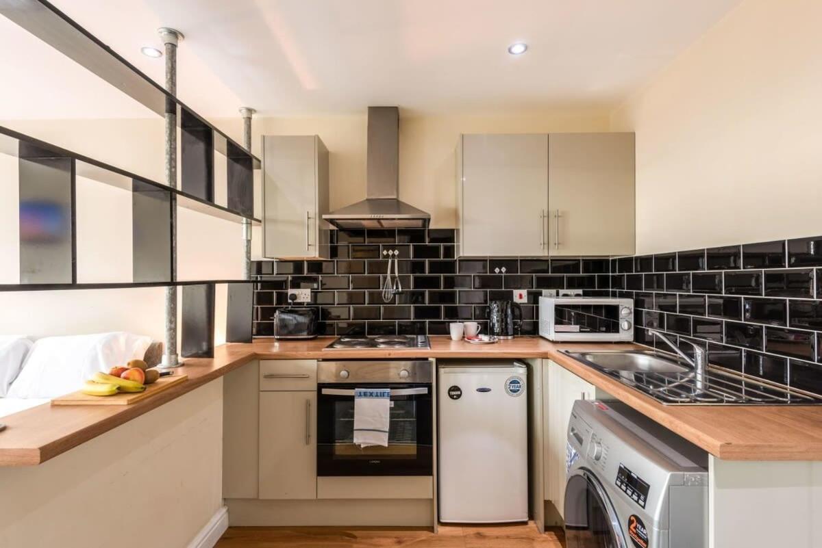 דירות Modern & Bright Budget Studio In Central דונקסטר מראה חיצוני תמונה