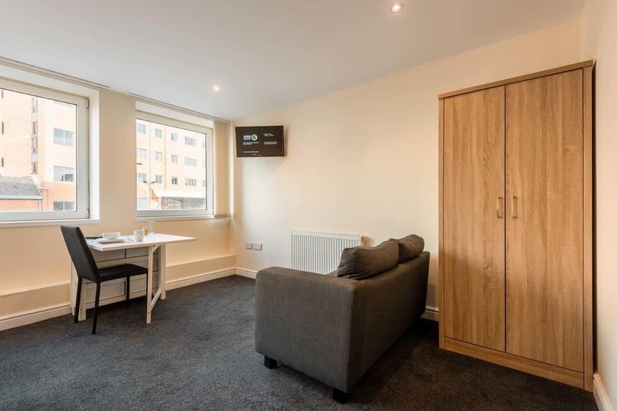 דירות Modern & Bright Budget Studio In Central דונקסטר מראה חיצוני תמונה