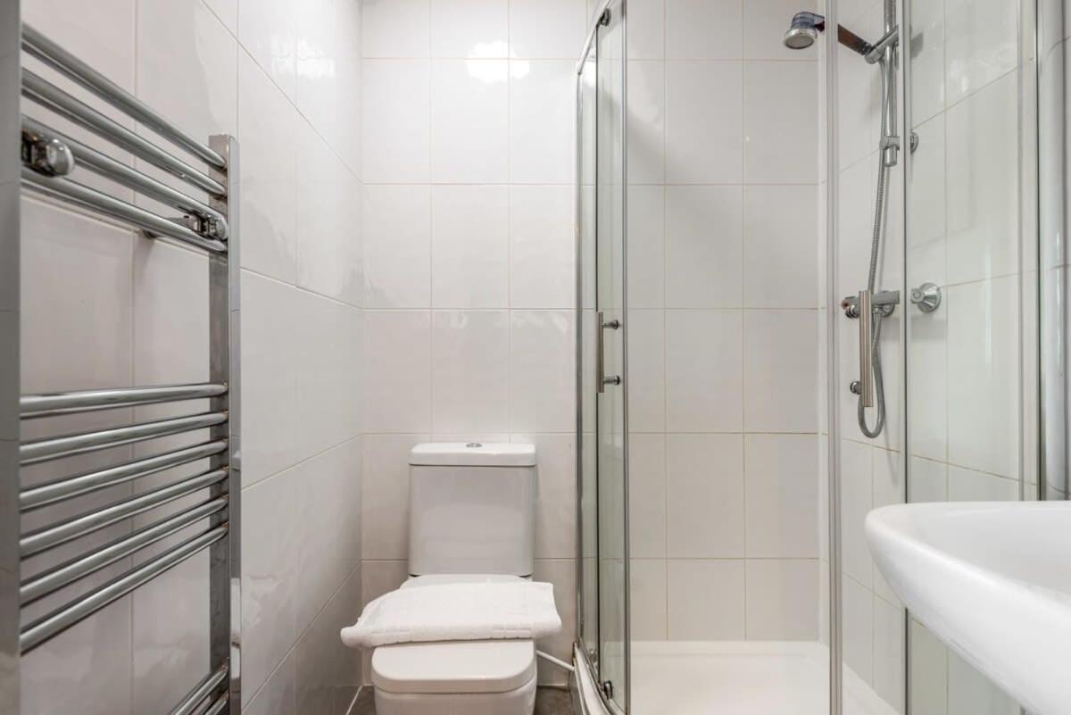 דירות Modern & Bright Budget Studio In Central דונקסטר מראה חיצוני תמונה