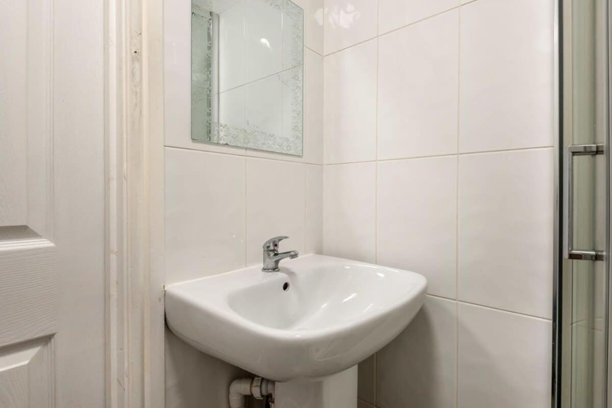 דירות Modern & Bright Budget Studio In Central דונקסטר מראה חיצוני תמונה
