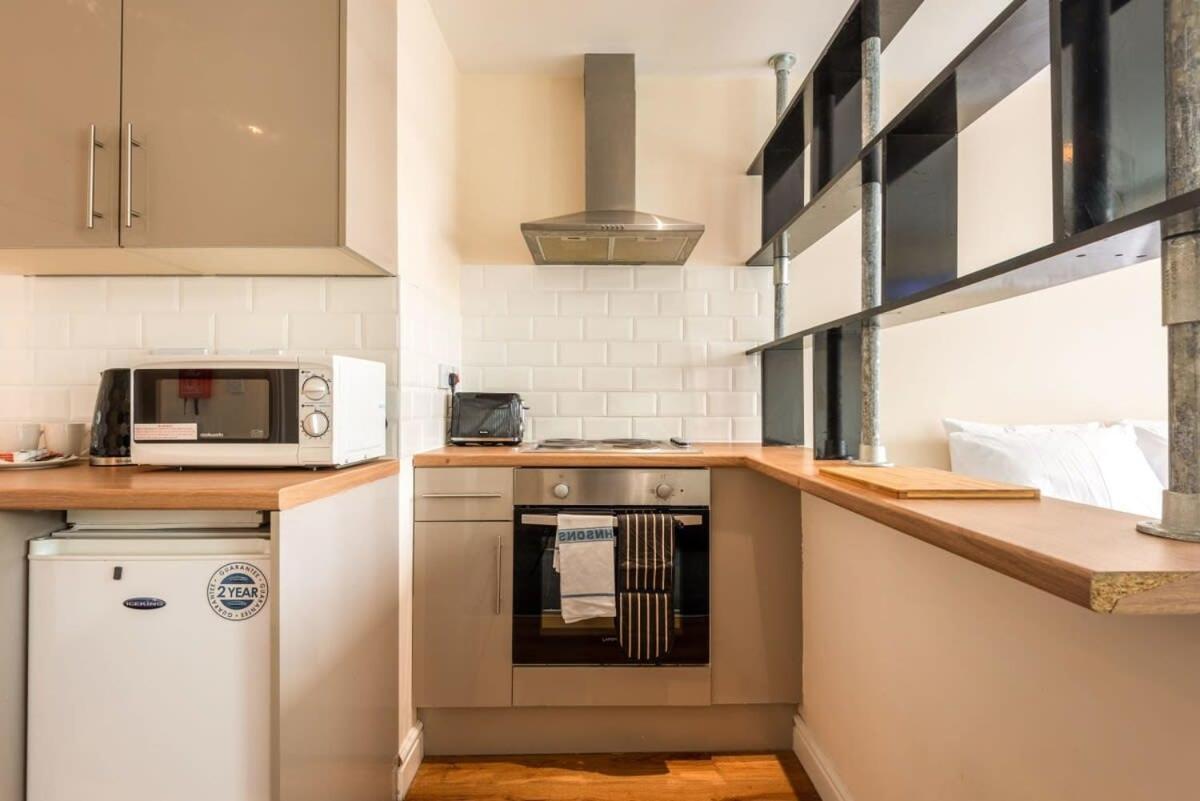 דירות Modern & Bright Budget Studio In Central דונקסטר מראה חיצוני תמונה